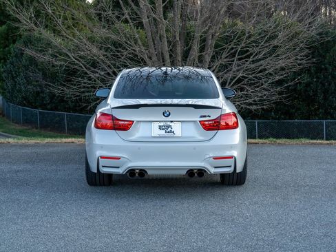 Used 2017 BMW M4 Coupe image 6