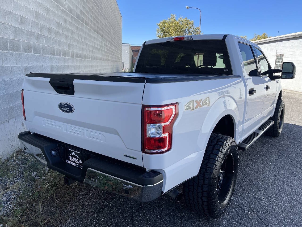 Used 2018 Ford F150 XLT w/ Equipment Group 301A Mid AWD/4WD image 6