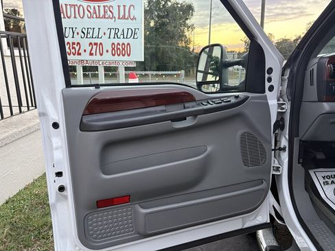 Used 2006 Ford F350 XL image 7