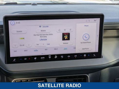 New 2025 Ford Maverick XLT w/ XLT Luxury Package image 17