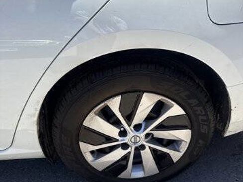 Used 2024 Nissan Altima 2.5 S FWD image 18