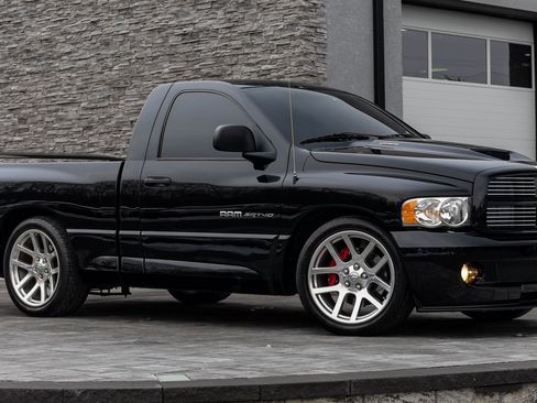 Used 2004 Dodge Ram 1500 Truck 2dr Reg Cab 120.5 WB SRT-10 image 2