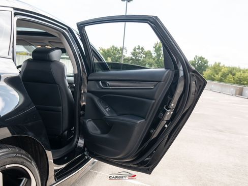 Used 2018 Honda Accord Touring image 45