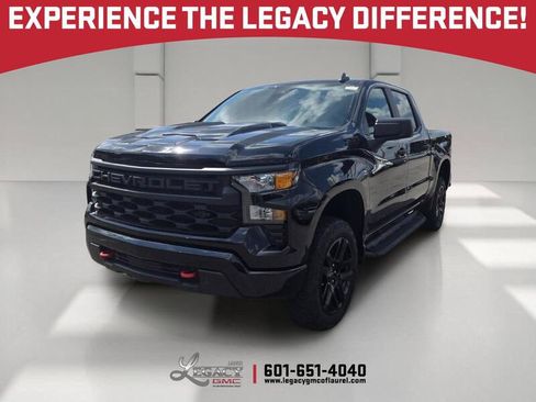 Used 2023 Chevrolet Silverado 1500 Custom Trail Boss w/ LPO, Dark Essentials Package AWD/4WD image 1