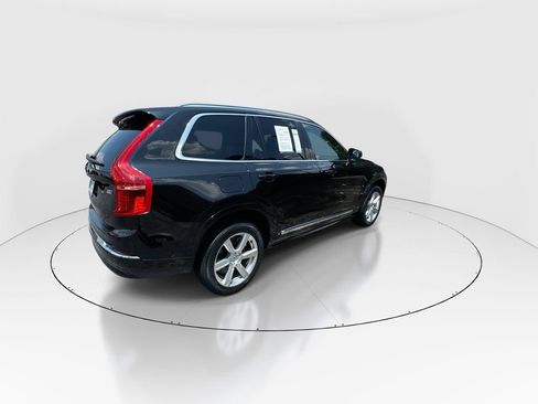 Used 2024 Volvo XC90 B5 Core AWD/4WD image 8