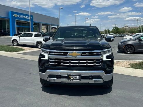Certified 2022 Chevrolet Silverado 1500 LTZ w/ Technology Package AWD/4WD image 29