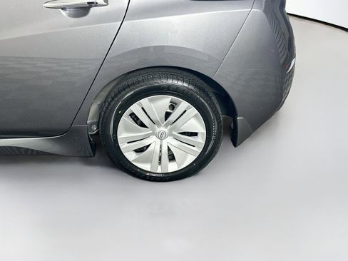 Used 2024 Nissan Leaf S FWD image 11