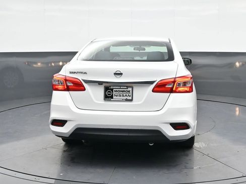 Used 2019 Nissan Sentra S FWD image 6