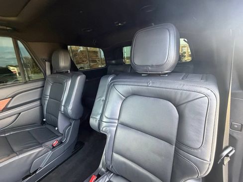 Used 2024 Lincoln Navigator Reserve AWD/4WD image 16