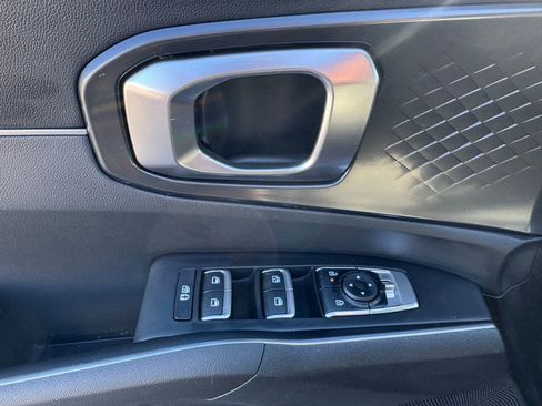 Used 2024 Kia Sorento S w/ Panoramic Sunroof Package image 17