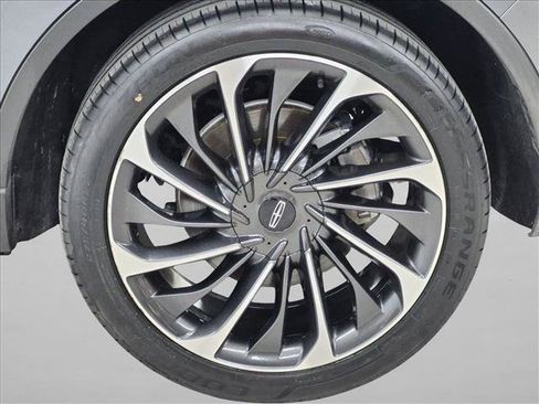 Used 2022 Lincoln Aviator Reserve w/ Equipment Group 201A RWD image 26
