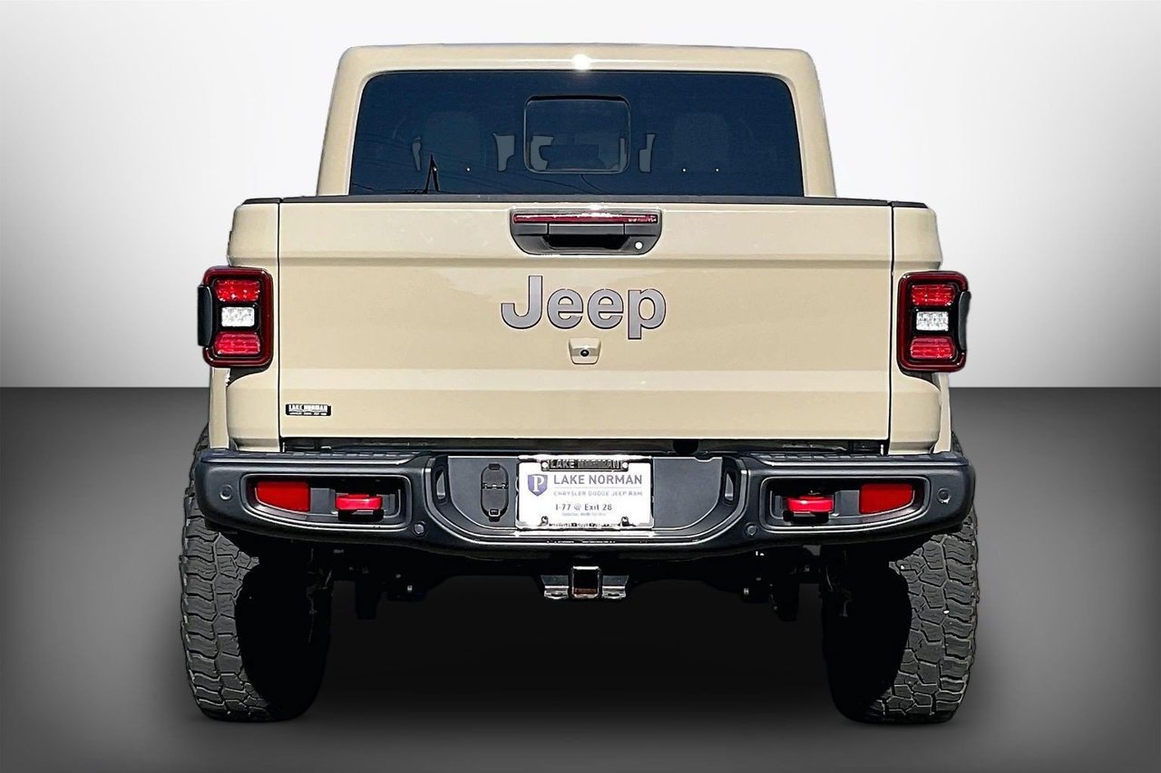 Certified 2020 Jeep Gladiator Rubicon AWD/4WD image 7