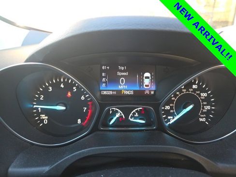 Used 2018 Ford Escape Titanium w/ Ford Safe & Smart Package image 7