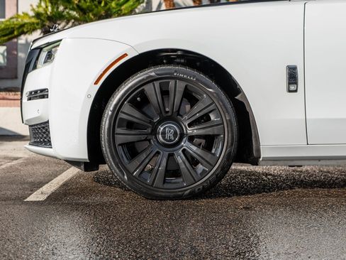Certified 2022 Rolls-Royce Ghost image 12