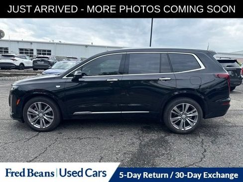 Used 2024 Cadillac XT6 Premium Luxury w/ Technology Package AWD/4WD image 4
