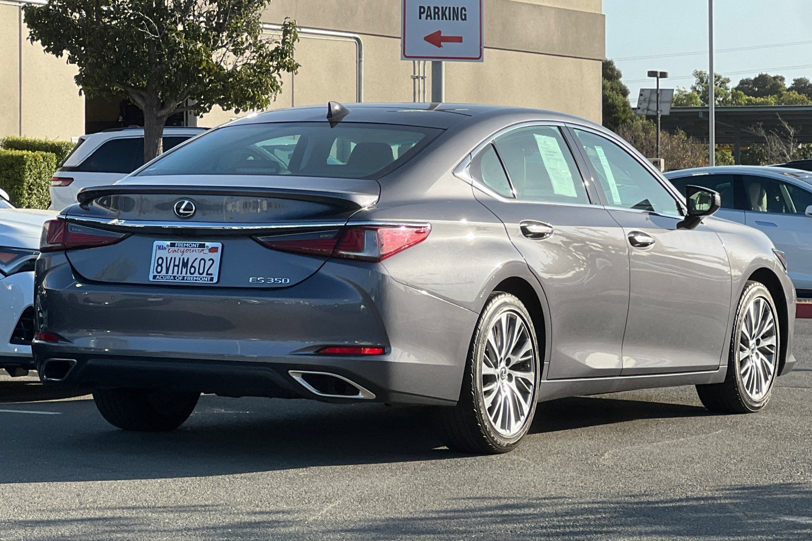 Used 2021 Lexus ES 350 w/ Premium Package FWD image 4