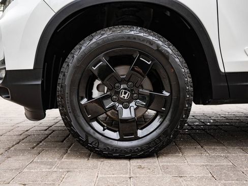 Used 2024 Honda Ridgeline Black Edition image 13