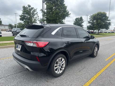 Used 2021 Ford Escape SE FWD image 4