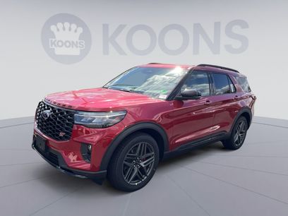 New 2025 Ford Explorer ST w/ Sun And Sound Package