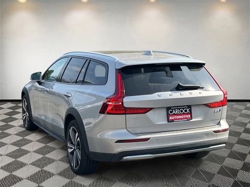 Used 2023 Volvo V60 B5 Cross Country Plus w/ Protection Package Premier image 5