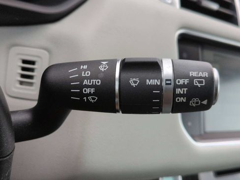 Used 2016 Land Rover Range Rover Sport SE AWD/4WD image 28