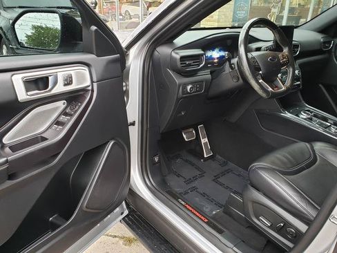 Used 2020 Ford Explorer ST w/ Premium Technology Package AWD/4WD image 10