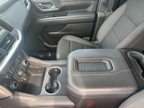 Used 2021 Chevrolet Tahoe LS image 25