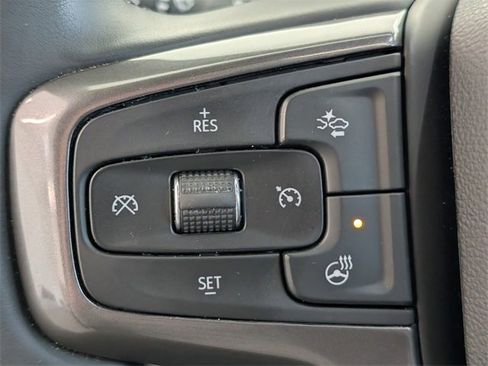 Used 2024 Chevrolet Silverado 2500 ZR2 image 26