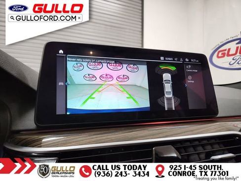 Used 2021 BMW 530e w/ Executive Package image 26