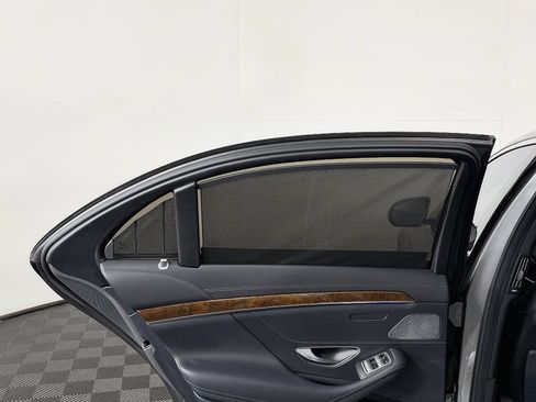Used 2015 Mercedes-Benz S 550 4MATIC Sedan image 41