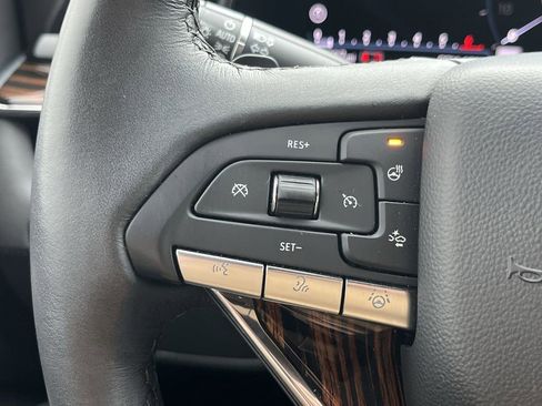 Used 2023 Cadillac Escalade ESV Premium Luxury w/ LPO, Radiant Package image 42