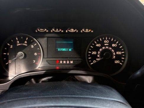 Used 2018 Ford F150 XLT image 2