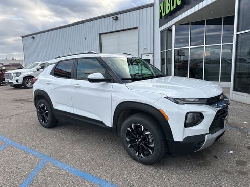 Used 2023 Chevrolet TrailBlazer LT AWD/4WD image 11