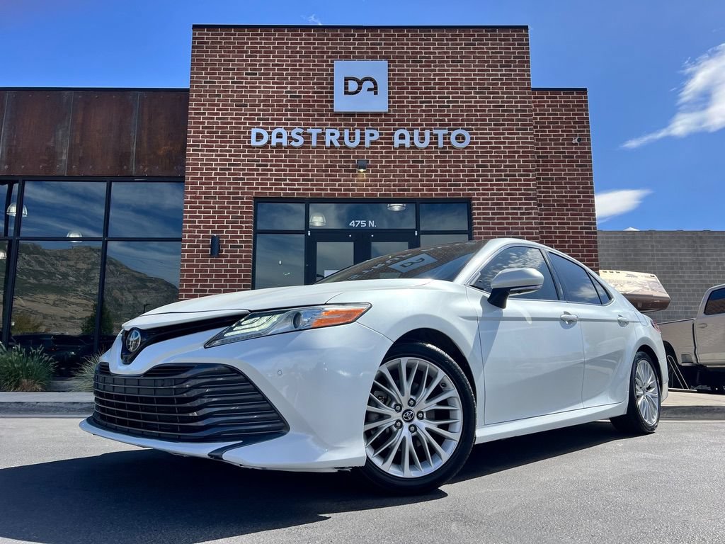 Used 2019 Toyota Camry XLE w/ Driver Assist Package FWD image 1