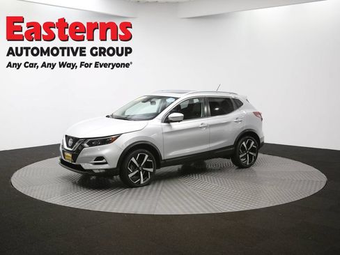 Used 2022 Nissan Rogue Sport SL w/ Premium Package AWD/4WD image 56