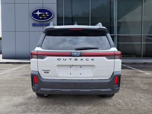 Used 2026 Subaru Outback Premium AWD/4WD image 5