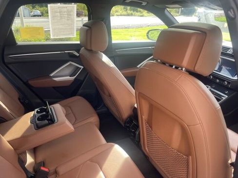 Used 2024 Audi Q3 2.0T Premium Plus w/ Premium Plus Package image 13