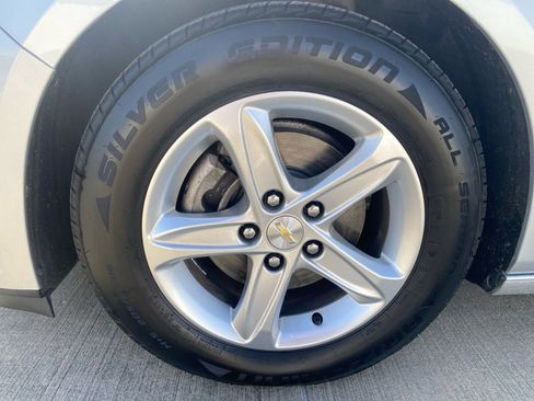 Used 2022 Chevrolet Malibu LS image 31