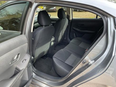 Used 2024 Nissan Sentra SV image 27