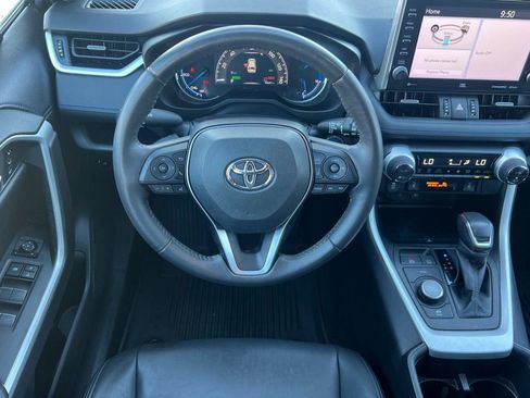 Used 2022 Toyota RAV4 XSE image 16