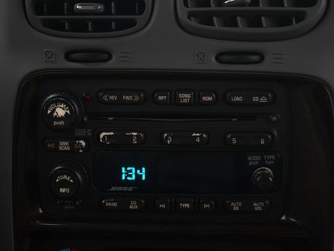 Used 2005 Buick Rainier CXL image 16