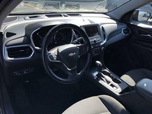 Used 2019 Chevrolet Equinox LT w/ Driver Convenience Package FWD image 10