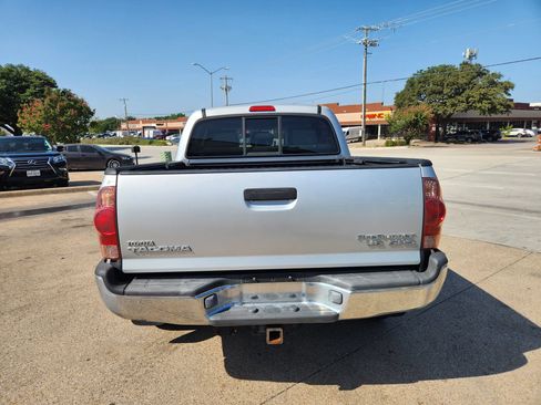 Used 2007 Toyota Tacoma PreRunner w/ SR5 Pkg #2 RWD image 4