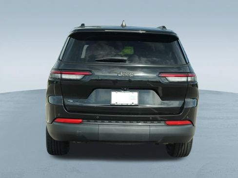 Used 2021 Jeep Grand Cherokee L Laredo AWD/4WD image 8
