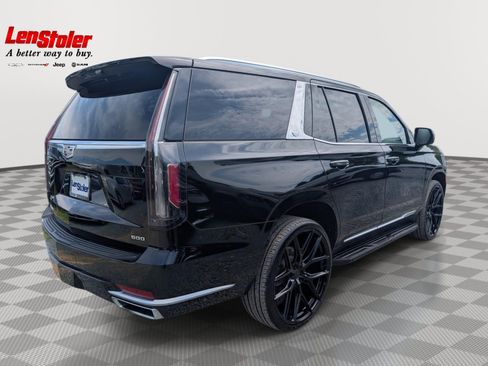Used 2023 Cadillac Escalade Luxury AWD/4WD image 5