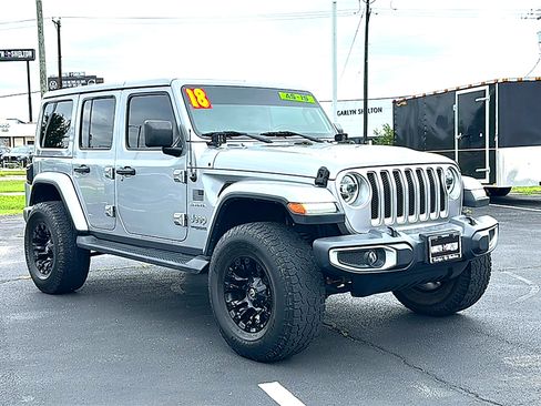 Used 2018 Jeep Wrangler Unlimited Sahara AWD/4WD image 10