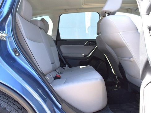 Used 2017 Subaru Forester 2.5i Premium image 27