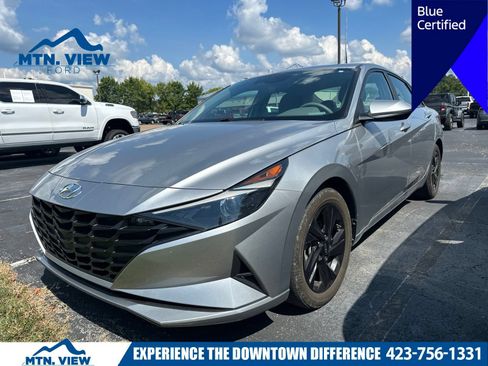 Used 2022 Hyundai Elantra SEL w/ Cargo Package FWD image 1