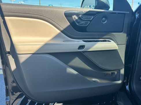 Used 2023 Lincoln Aviator Reserve w/ Elements Package Plus image 21