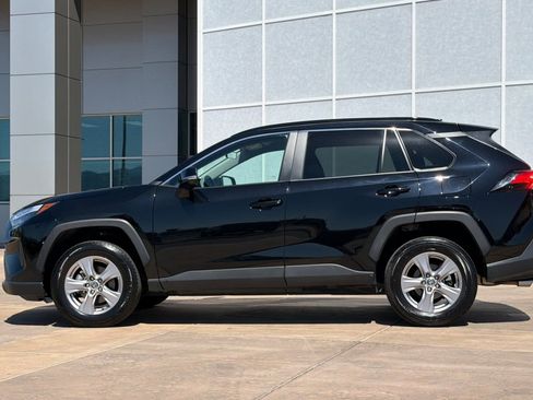 Used 2025 Toyota RAV4 XLE FWD image 7